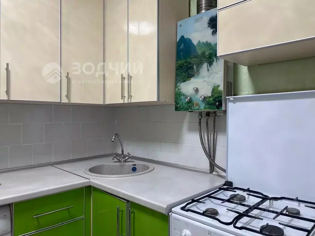 2-к кв. Чувашия, Канаш Восточный мкр, 11 (39.3 м) - Фото 1