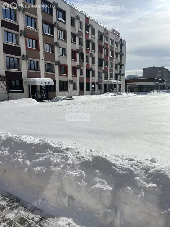 2-комнатная квартира: Нижнекамск, проспект Строителей, 10Б (50 м) - Фото 1