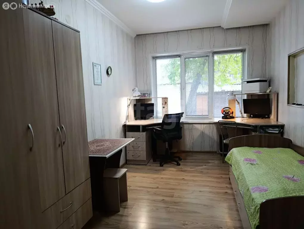 3-комнатная квартира: Черногорск, улица Ленина, 40 (60.8 м) - Фото 1
