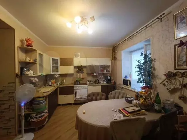 3-к. квартира, 104 м, 2/4 эт. - Фото 0