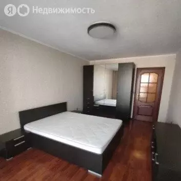 3-комнатная квартира: Калининград, улица Еловая Аллея, 63А (93 м) - Фото 1