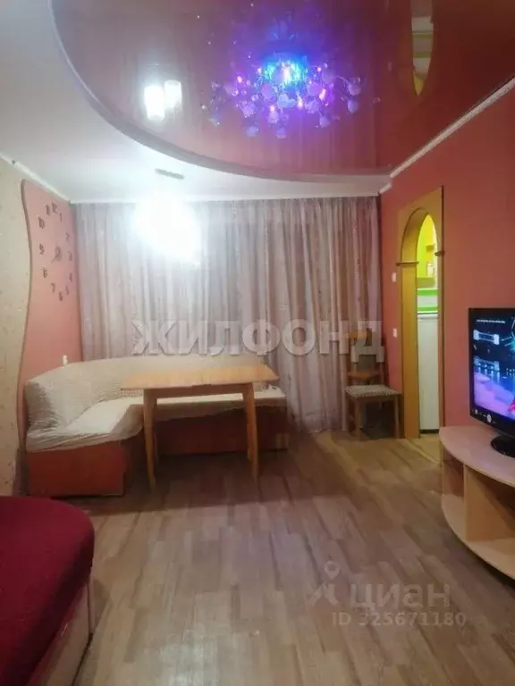 3-к кв. Белгородская область, Белгород Октябрьская ул., 84 (62.0 м) - Фото 1