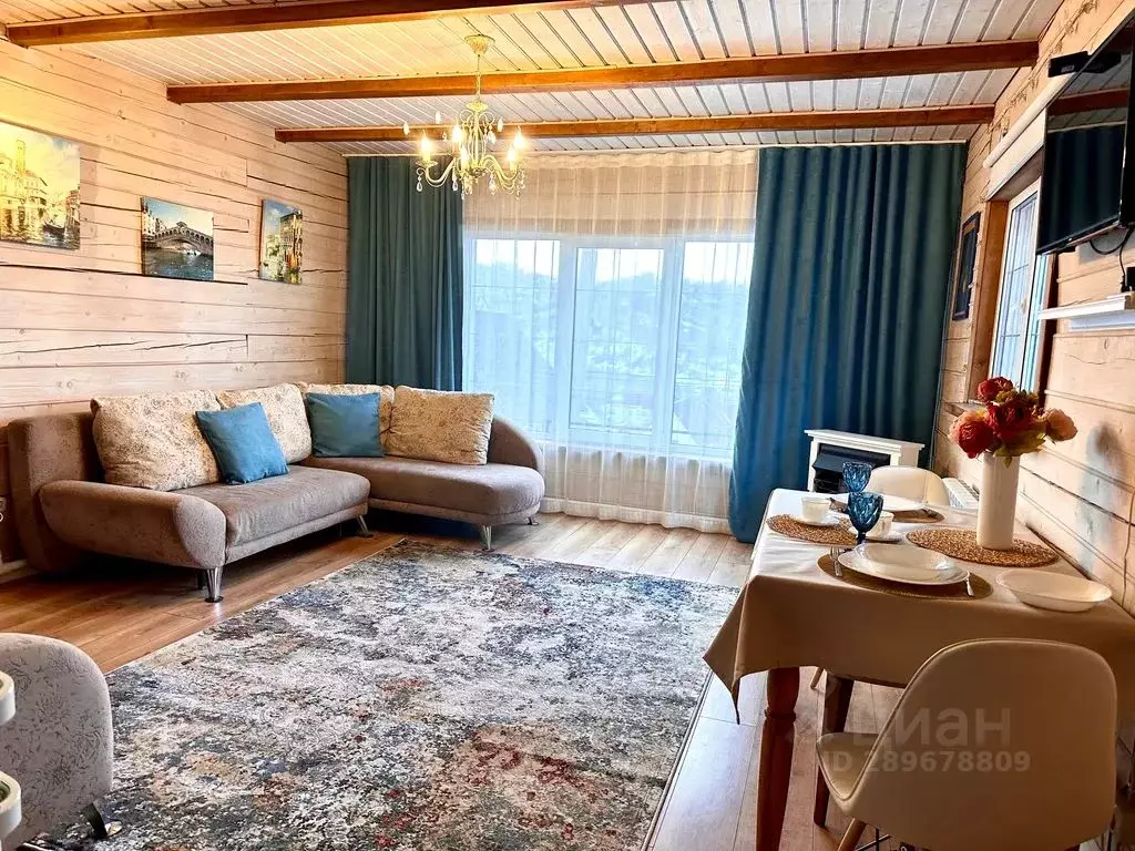 Дом в Алтай, Горно-Алтайск ул. Манжерокская, 5 (100 м) - Фото 1