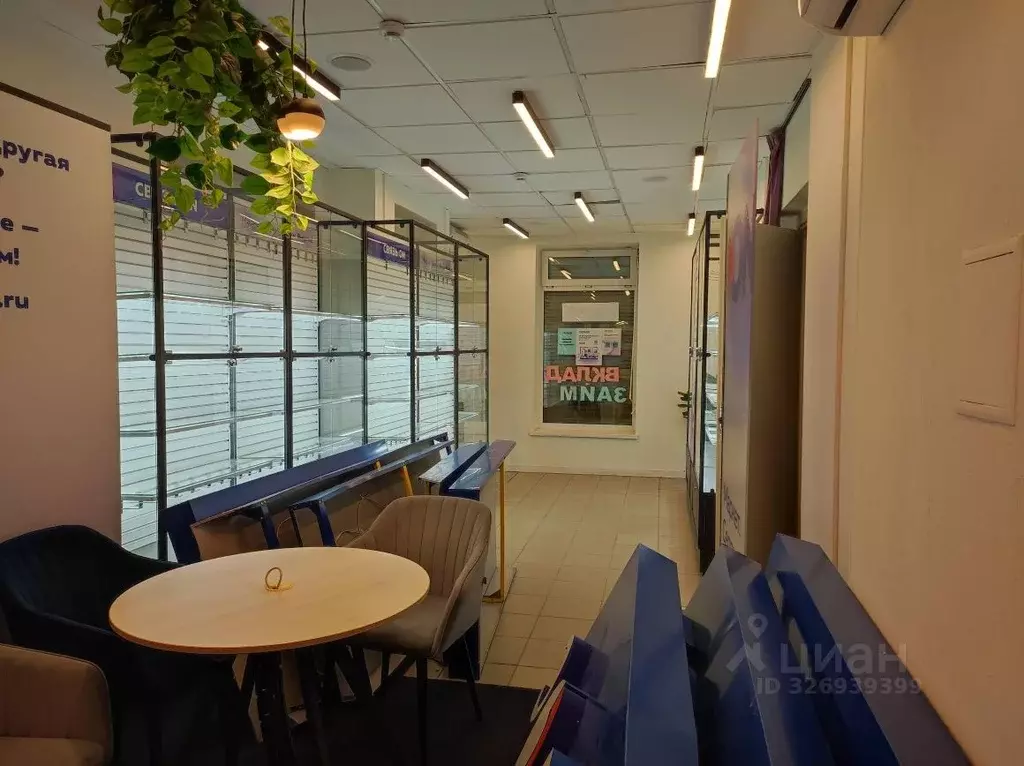 Торговая площадь в Свердловская область, Екатеринбург ул. Победы, 57 ... - Фото 1