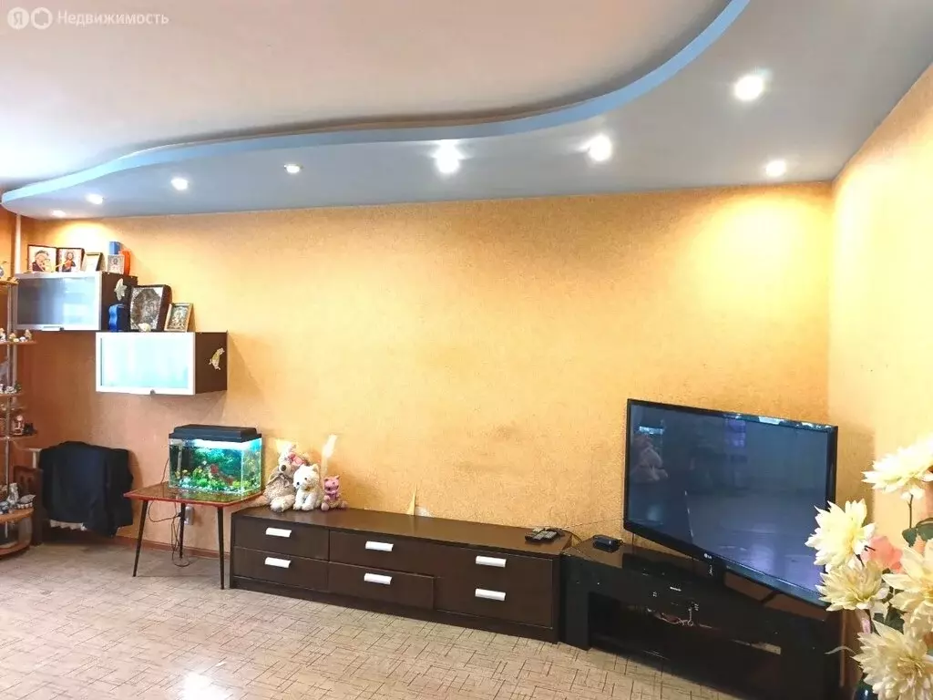 3-комнатная квартира: Волгоград, микрорайон Жилгородок, Колпинская ... - Фото 2