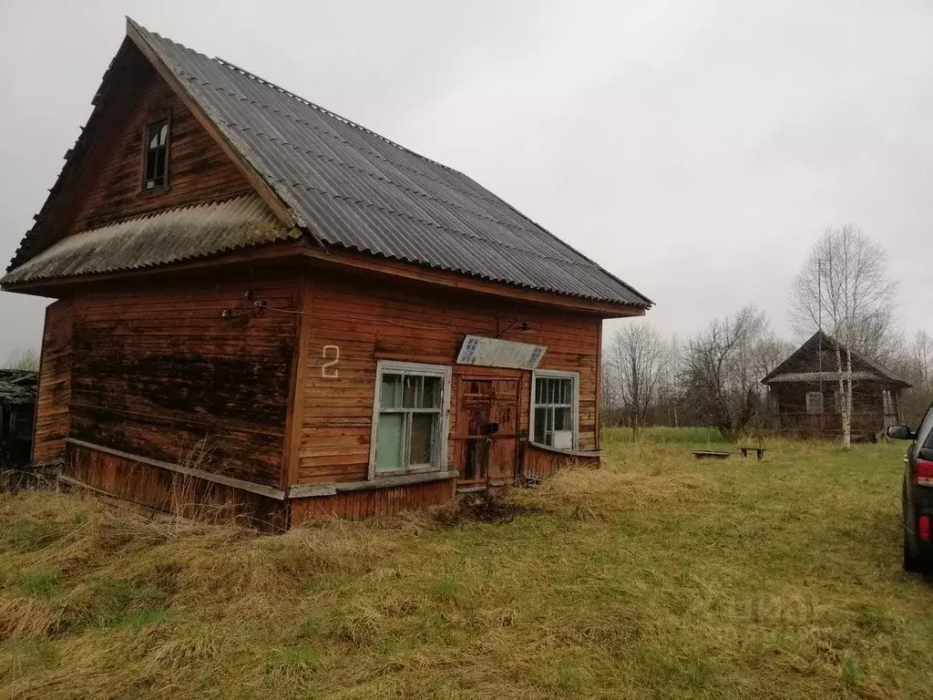 Дом в Новгородская область, Мошенской район, Ореховское с/пос, д. ... - Фото 1