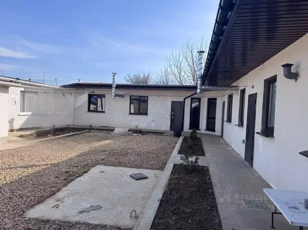 Дом в Крым, Евпатория Исмаил-Бей мкр, ул. Ашика Умера, 12 (191 м) - Фото 1