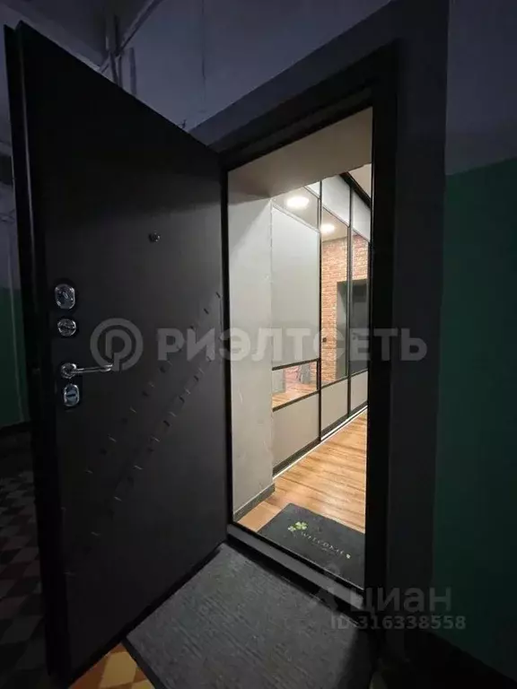 2-к кв. Мурманская область, Мончегорск Кольская ул. (55.8 м) - Фото 1