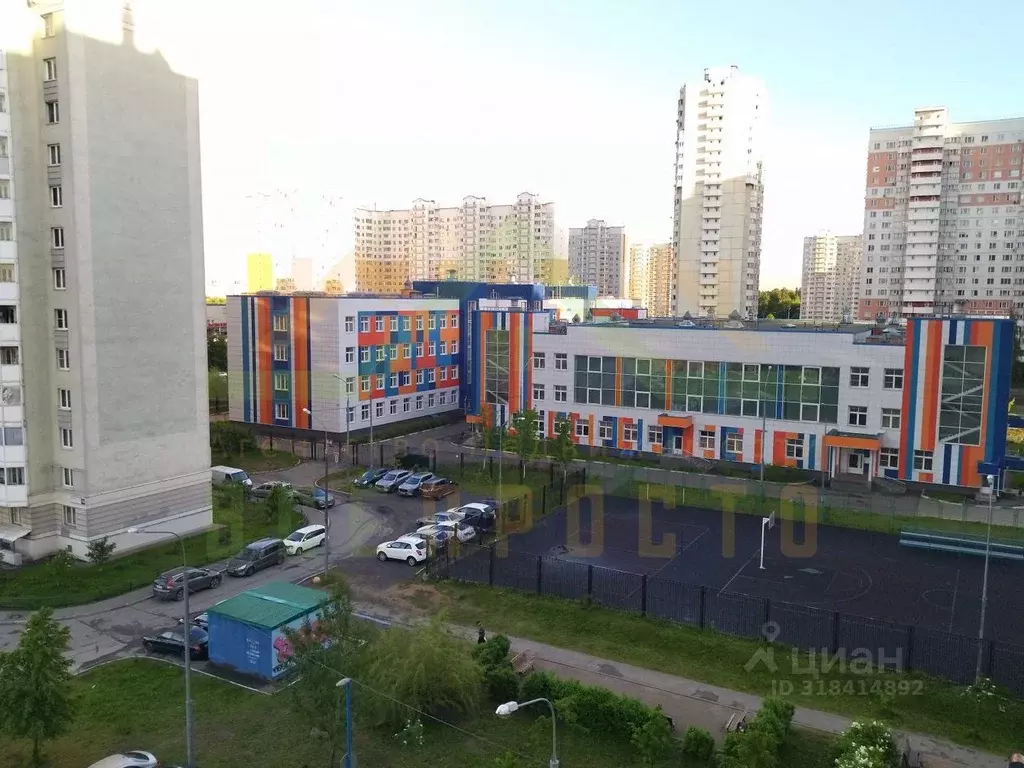 2-к кв. Московская область, Балашиха Авиаторов мкр, ул. Кожедуба, 8 ... - Фото 0