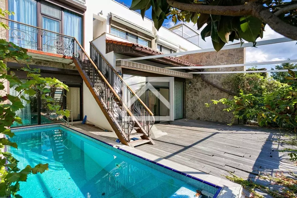 Таунхаус в Крым, Ялта муниципальный округ, Гурзуф пгт ул. Ялтинская, ... - Фото 1