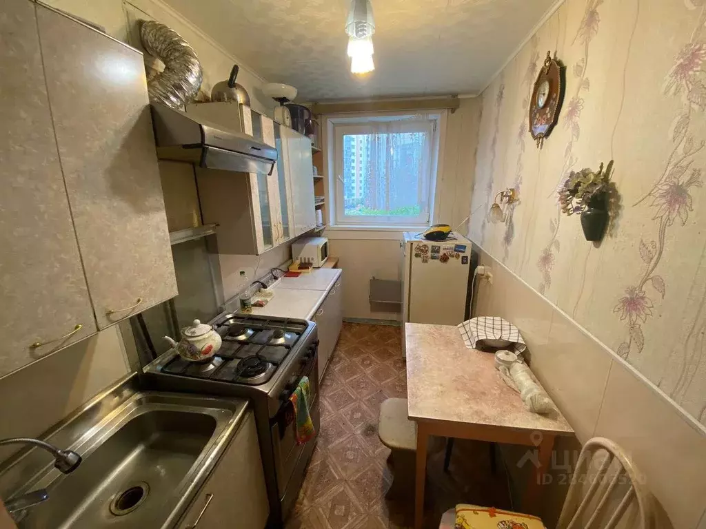 2-к кв. Свердловская область, Екатеринбург ул. Алтайская, 66 (43.0 м) - Фото 0