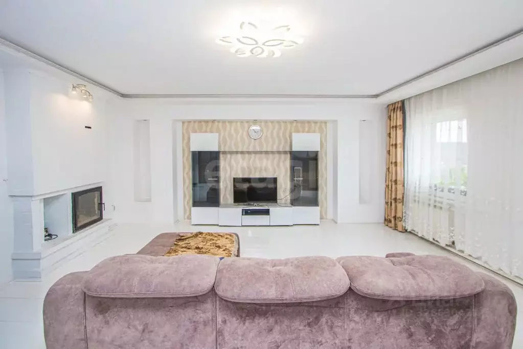 Дом в Бурятия, Улан-Удэ ул. Гутайская, 1 (137 м) - Фото 1