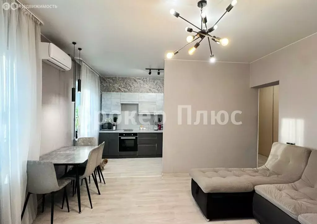 3-комнатная квартира: Кызыл, улица Чульдума, 44 (68 м) - Фото 1