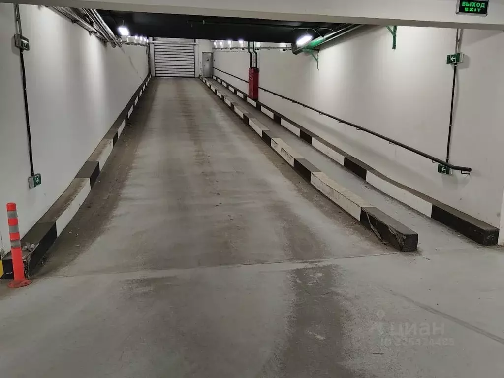 Гараж в Москва Базовская ул., 17 (14 м) - Фото 1