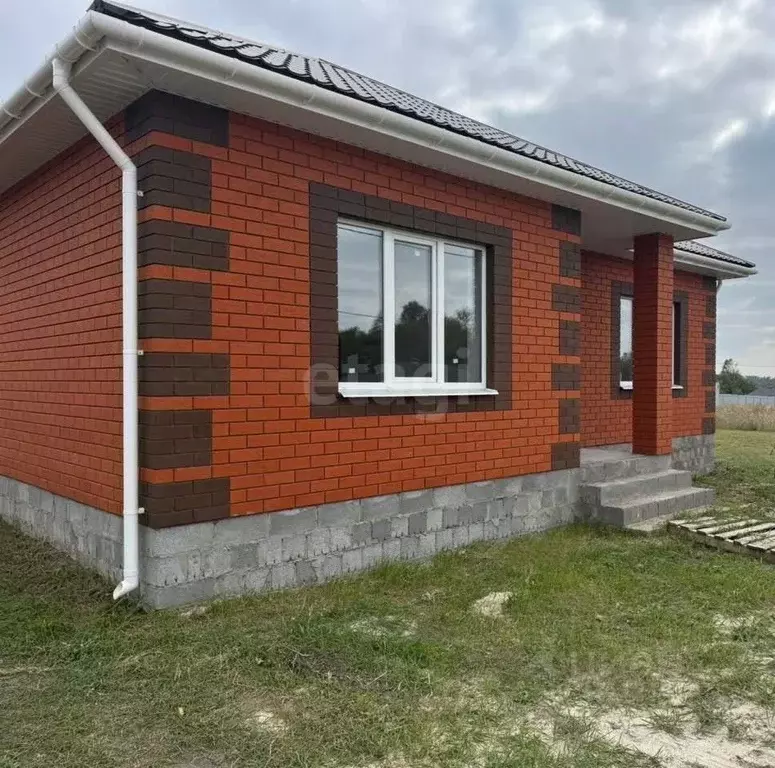 Дом в Белгородская область, Белгород Радужная ул. (100 м) - Фото 1