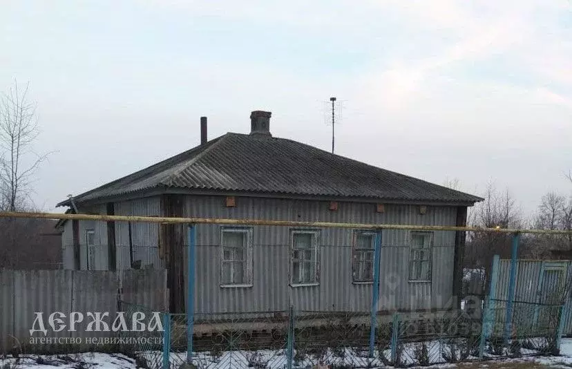 Дом в Белгородская область, Старооскольский городской округ, с. ... - Фото 0