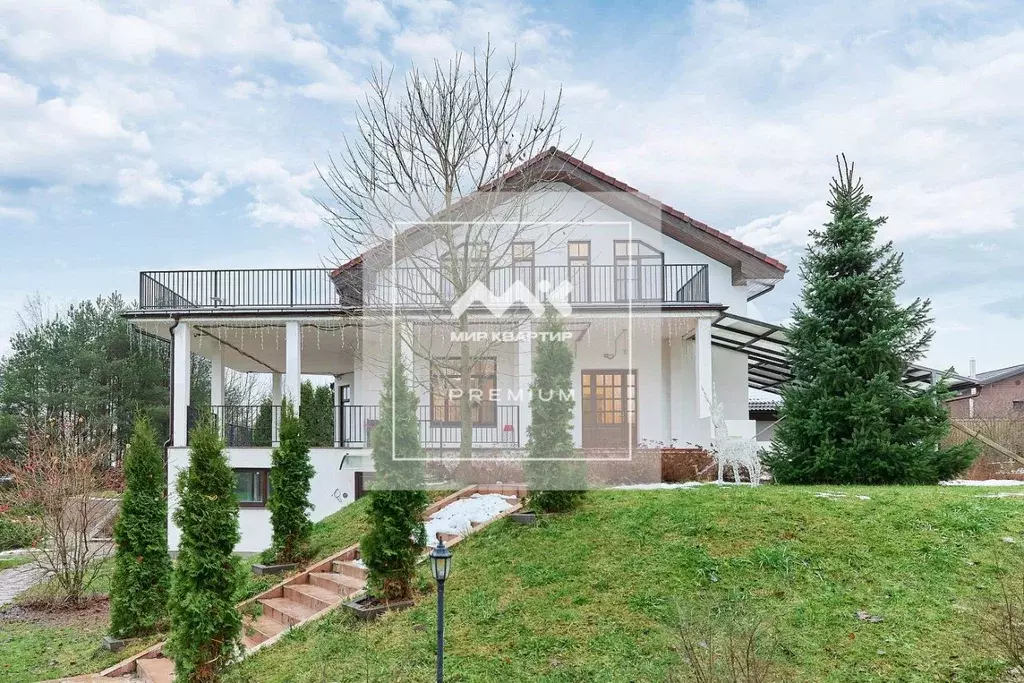 Дом в Ленинградская область, Всеволожский район, Бугровское городское ... - Фото 1