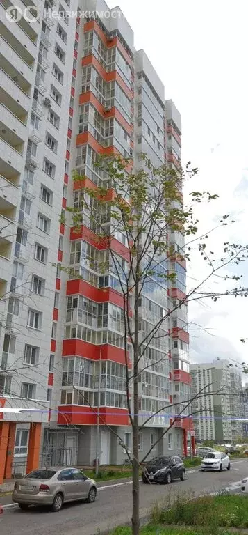 1-комнатная квартира: Казань, улица Мустая Карима, 3 (39 м) - Фото 2