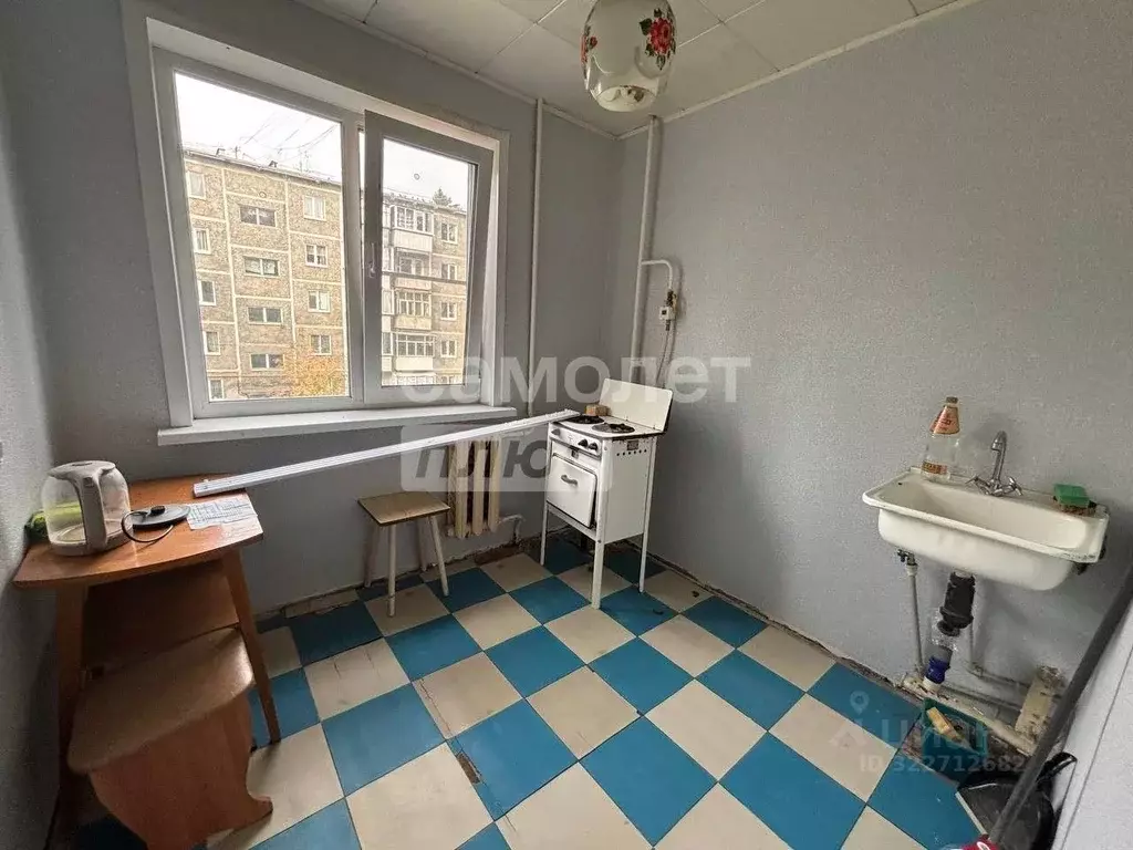 2-к кв. Свердловская область, Ревда Российская ул., 20А (45.9 м) - Фото 1