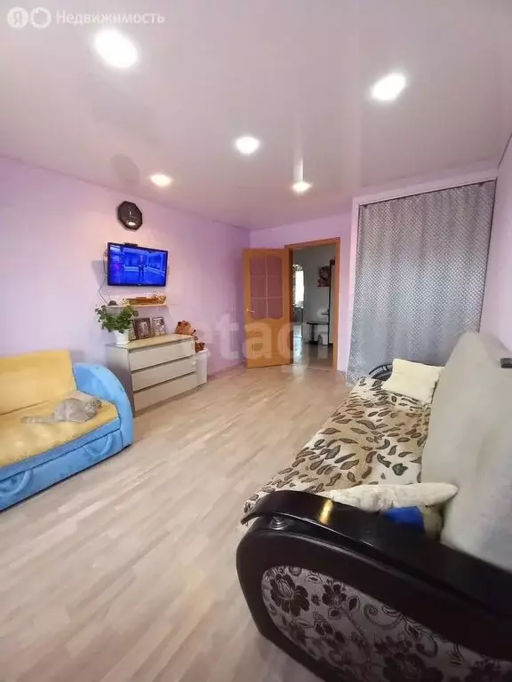 3-комнатная квартира: Ирбит, улица Логинова, 36 (58.6 м) - Фото 1