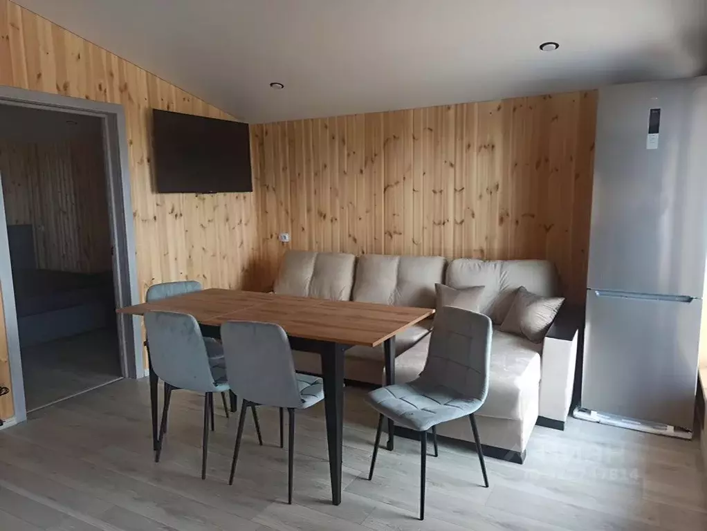 Дом в Астраханская область, Енотаевский район, с. Ивановка ул. Мира, ... - Фото 1