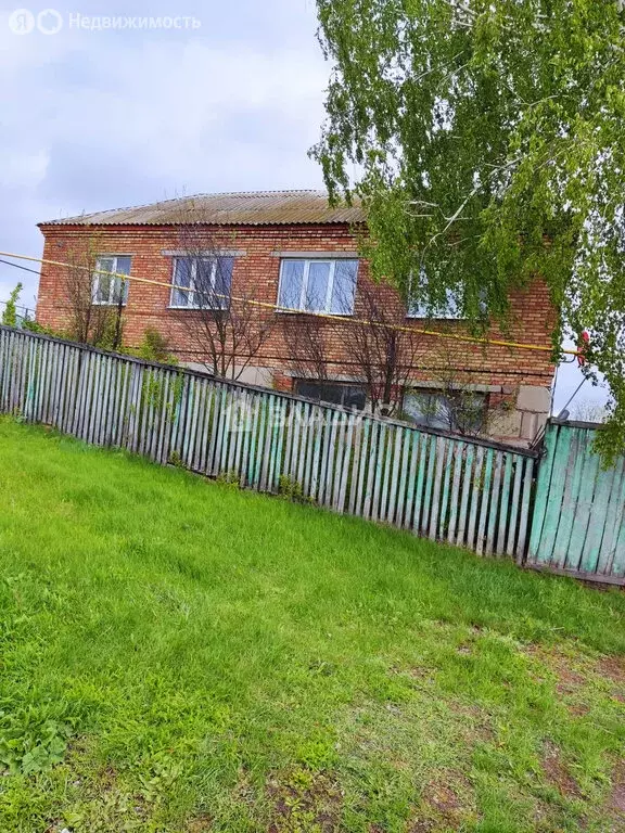 Дом в село Поповка, улица Будённого (94 м) - Фото 0