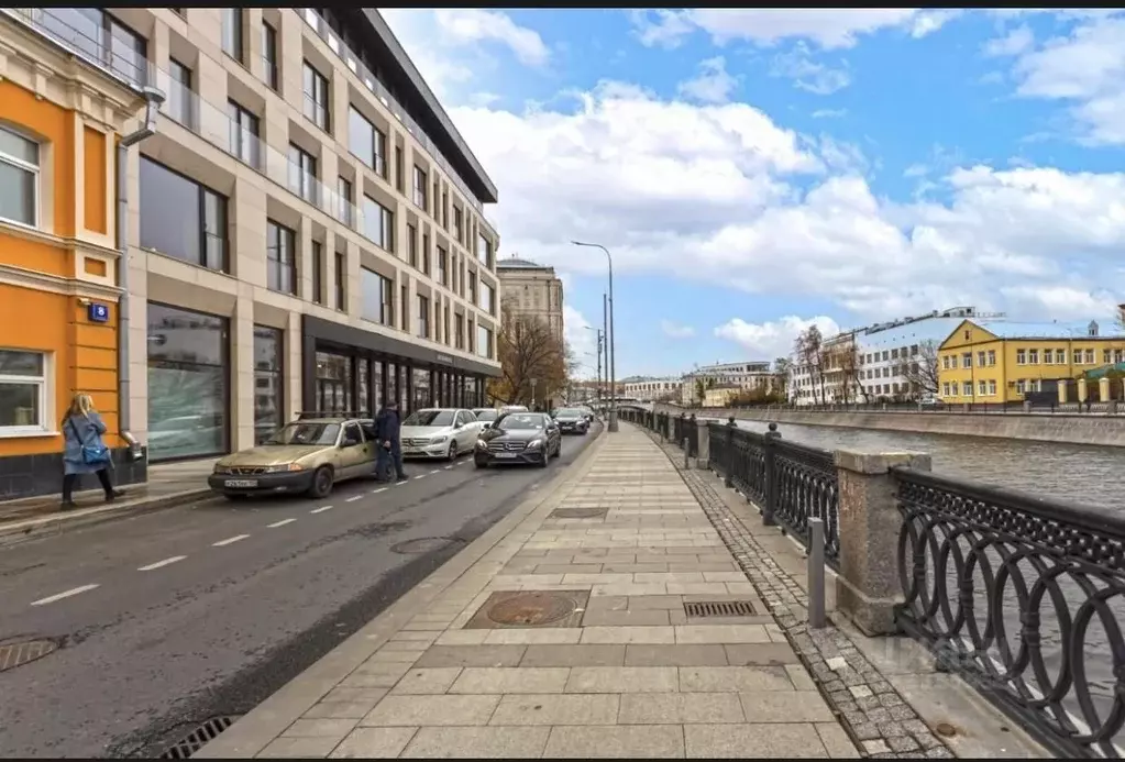 Гараж в Москва Озерковская наб., 6 (14 м) - Фото 1