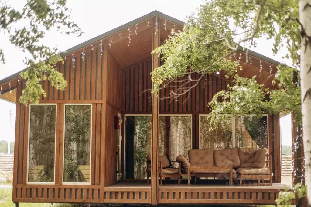 Дом в Омская область, Омское с/пос, д. Зеленовка ул. Владимирская, 11 ... - Фото 1