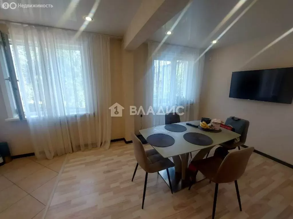 3-комнатная квартира: Ангарск, 18-й микрорайон, 9 (60 м) - Фото 1