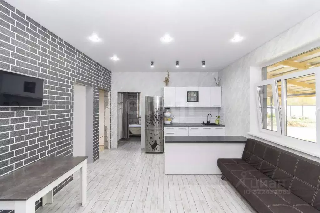 Дом в Свердловская область, Тугулымский муниципальный округ, с. ... - Фото 1