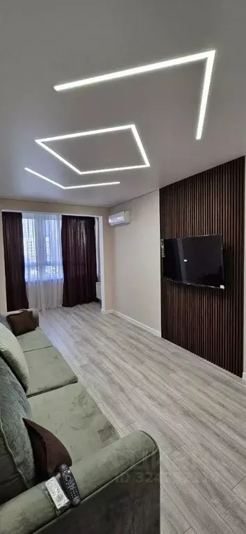 2-к кв. Крым, Симферополь пер. Мраморный, 36 (60.0 м) - Фото 0