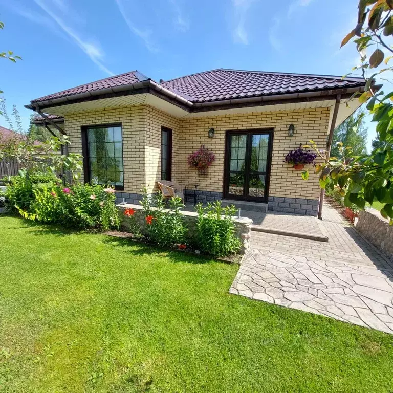 Коттедж в Псковская область, Псковский район, Писковичская волость, д. ... - Фото 1