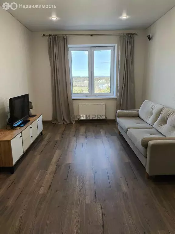 2-комнатная квартира: Уфа, улица Лётчиков, 1/8 (56.7 м) - Фото 1