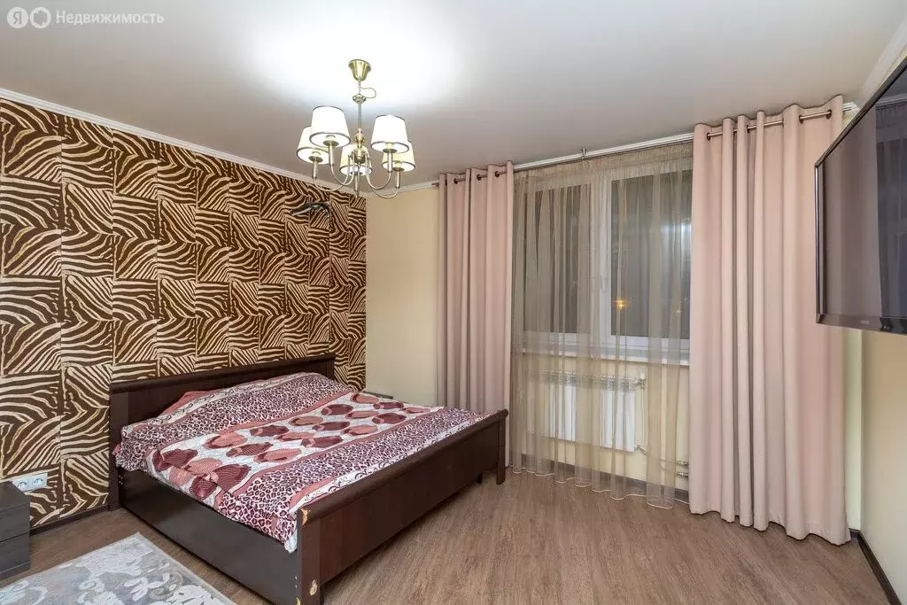 3-комнатная квартира: Тюмень, Заречный проезд, 33 (114 м) - Фото 0