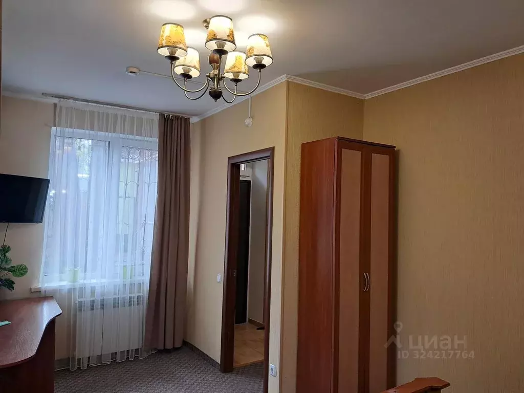 2-к кв. Крым, Симферополь спуск Суворовский, 9 (45.0 м) - Фото 1