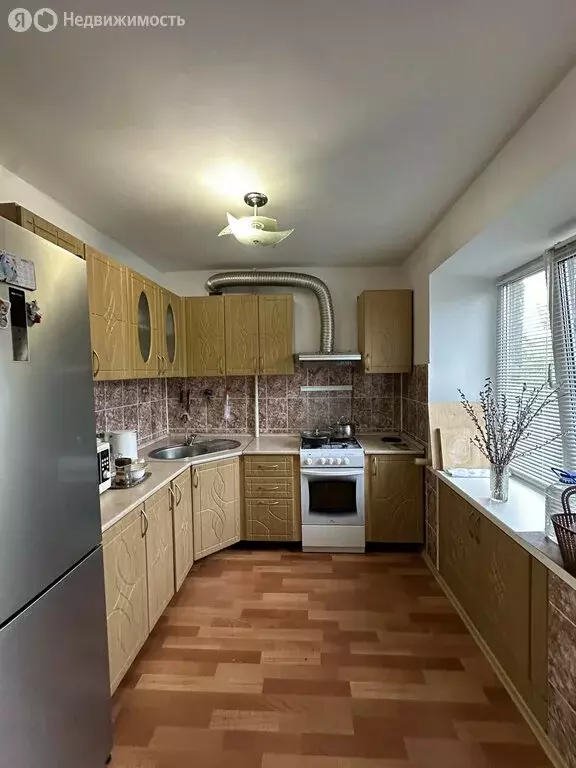3-комнатная квартира: Орск, микрорайон Новый город, улица Макаренко, 2 ... - Фото 1