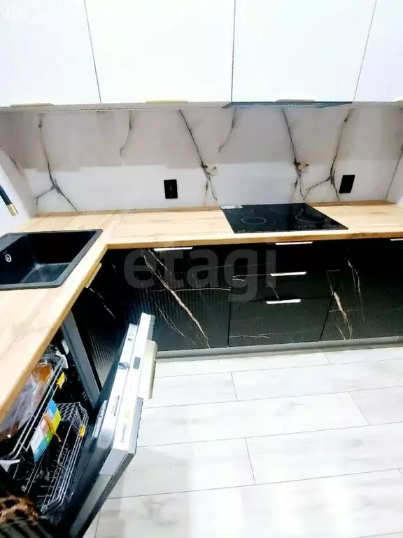 3-комнатная квартира: Крутые Выселки, улица Ю. А. Жоголева, 3 (74.2 м) - Фото 2