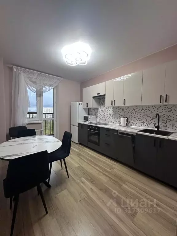 2-к кв. Московская область, Химки 9 Мая ул., 4Ак3 (67.0 м) - Фото 0