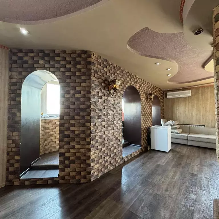 2-к кв. Амурская область, Белогорск Вольный пер., 9 (130.6 м) - Фото 1