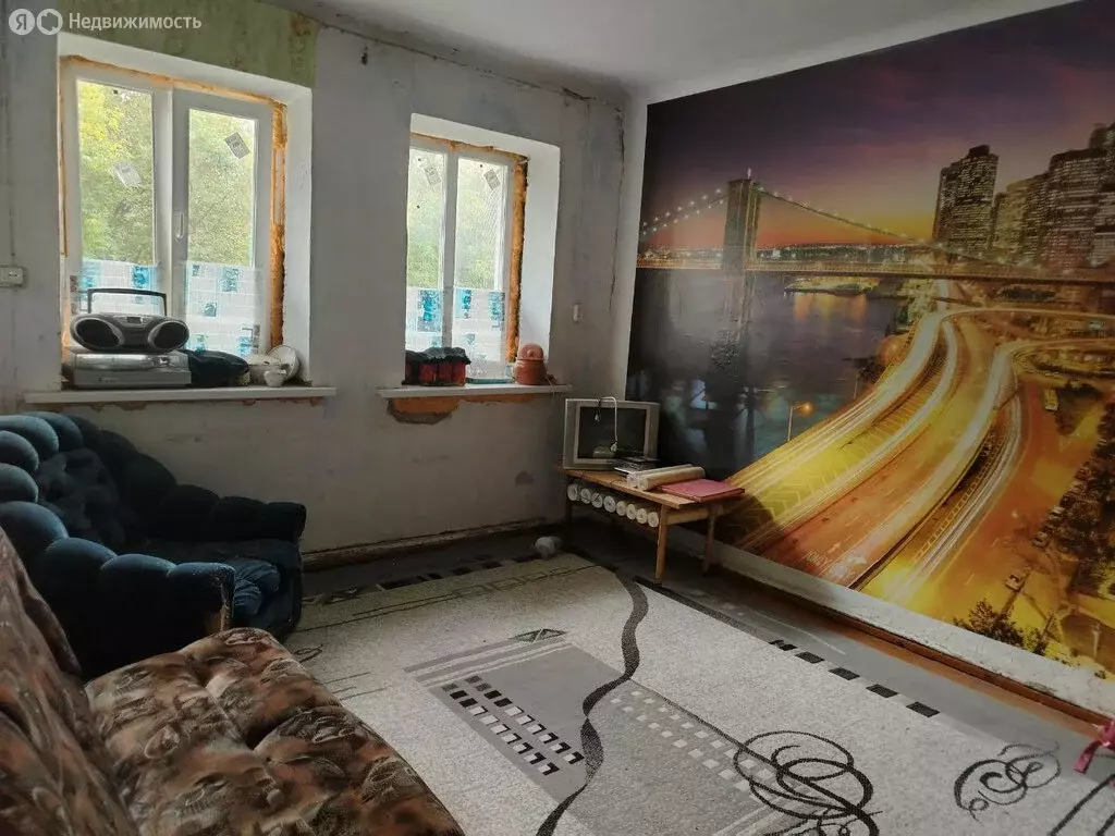 3-комнатная квартира: Ирбит, улица Калинина, 11 (56.1 м) - Фото 0
