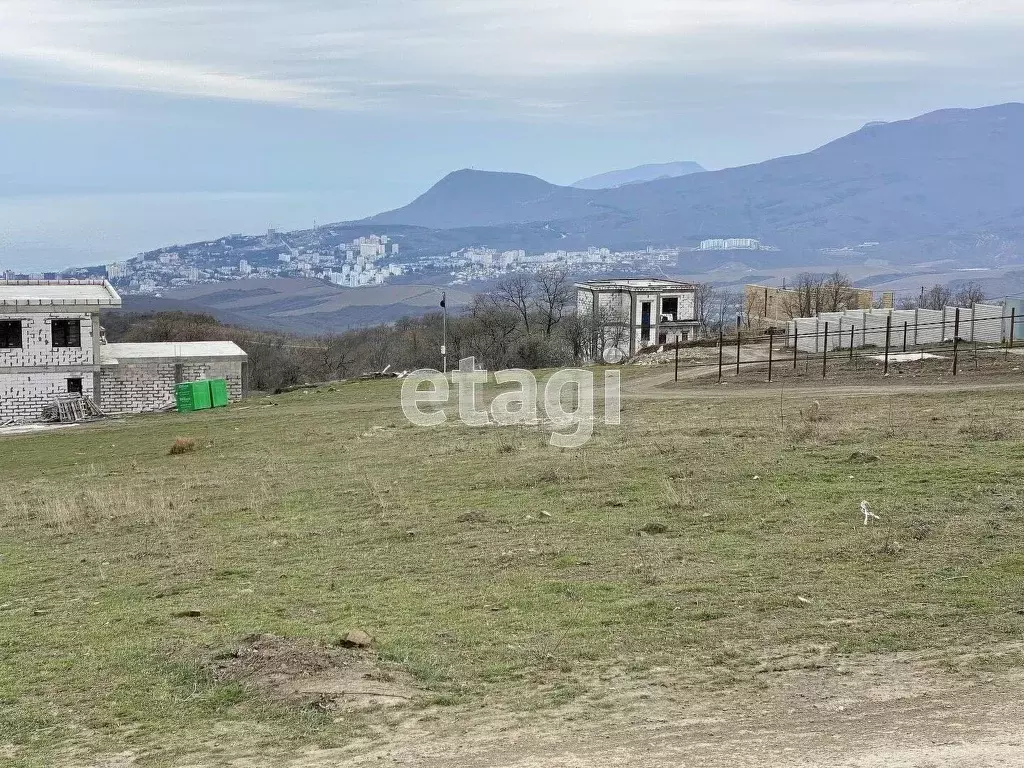 Участок в Крым, Алушта городской округ, с. Лучистое ул. Смешная (9.6 ... - Фото 1