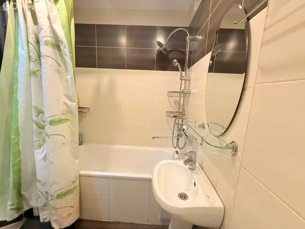 3-комнатная квартира: Анапа, улица Чехова, 1 (59 м) - Фото 0