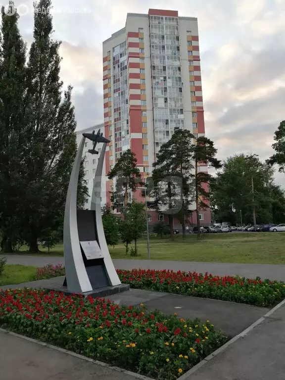 2-комнатная квартира: Казань, улица Восстания, 80А (64 м) - Фото 2