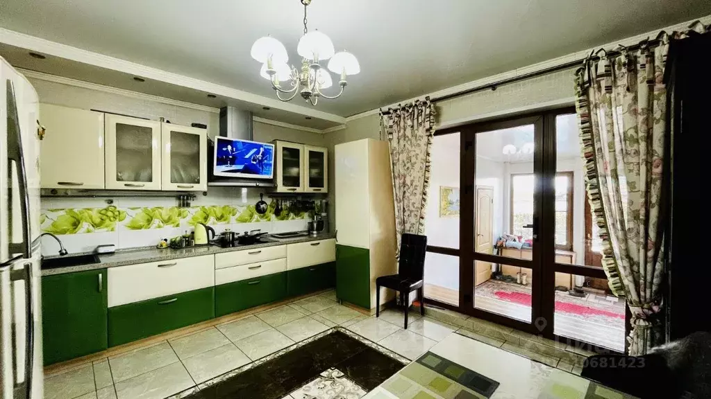 Дом в Хакасия, Абакан ул. Владимира Высоцкого, 4 (288 м) - Фото 1