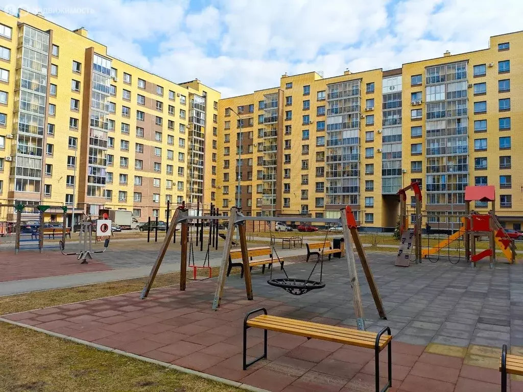 2-комнатная квартира: Великий Новгород, Псковский район, Луговая ... - Фото 0