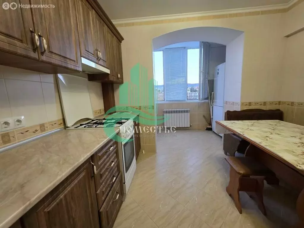 3-комнатная квартира: Феодосия, бульвар Старшинова, 8А (70.5 м) - Фото 1