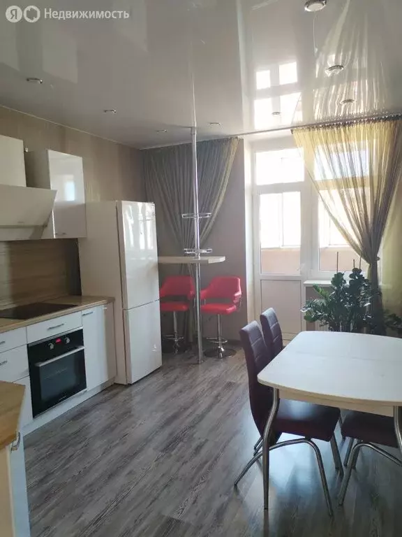 2-комнатная квартира: Краснодар, улица им. Героя Яцкова И.В., 17 ... - Фото 1