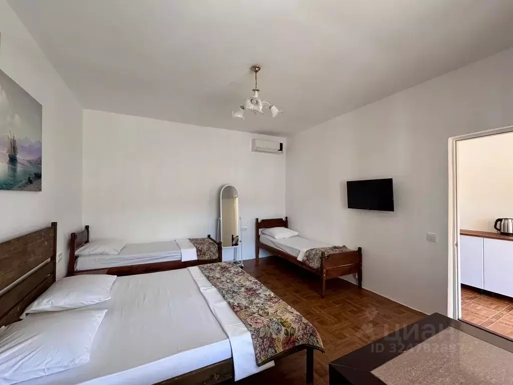 Комната Крым, Судак ул. Таврическая, 73 - Фото 1