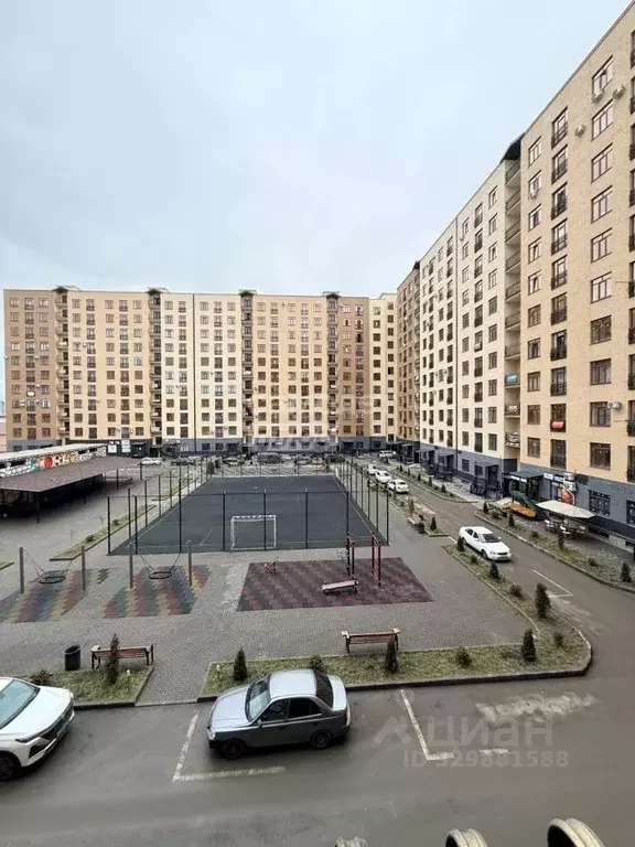 3-к кв. Кабардино-Балкария, Нальчик ул. Шарданова, 50 (110.0 м) - Фото 1