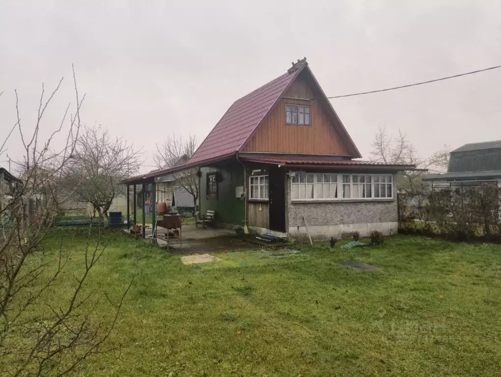 Дом в Ленинградская область, Кингисеппский район, Большелуцкое с/пос, ... - Фото 1